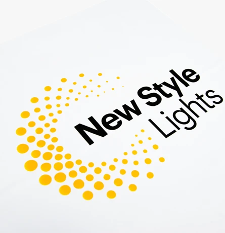 pudełka wysyłkowe z nadrukiem, realizacja dla firmy New Style Lights